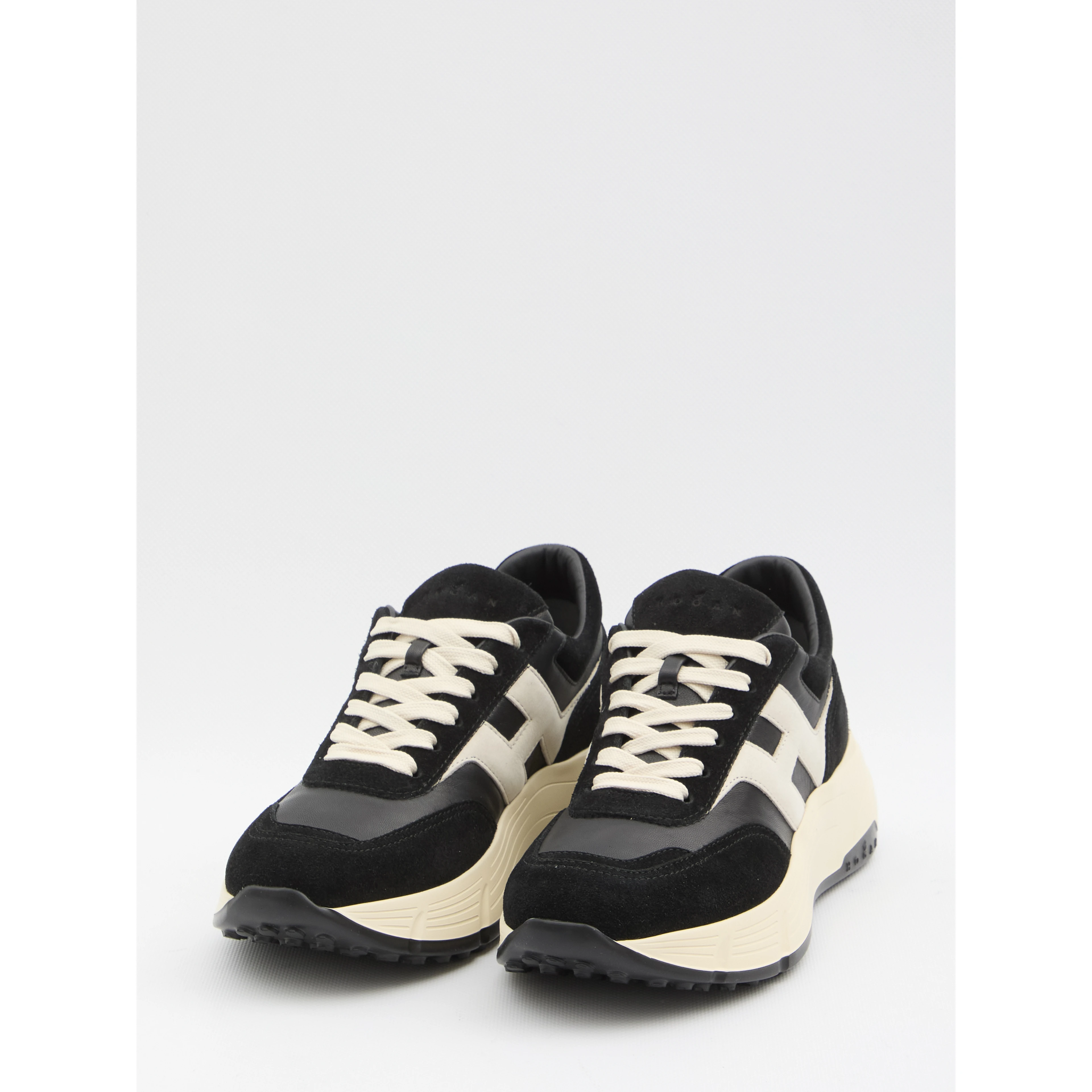 Hi-Fi sneakers