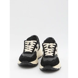Hi-Fi sneakers