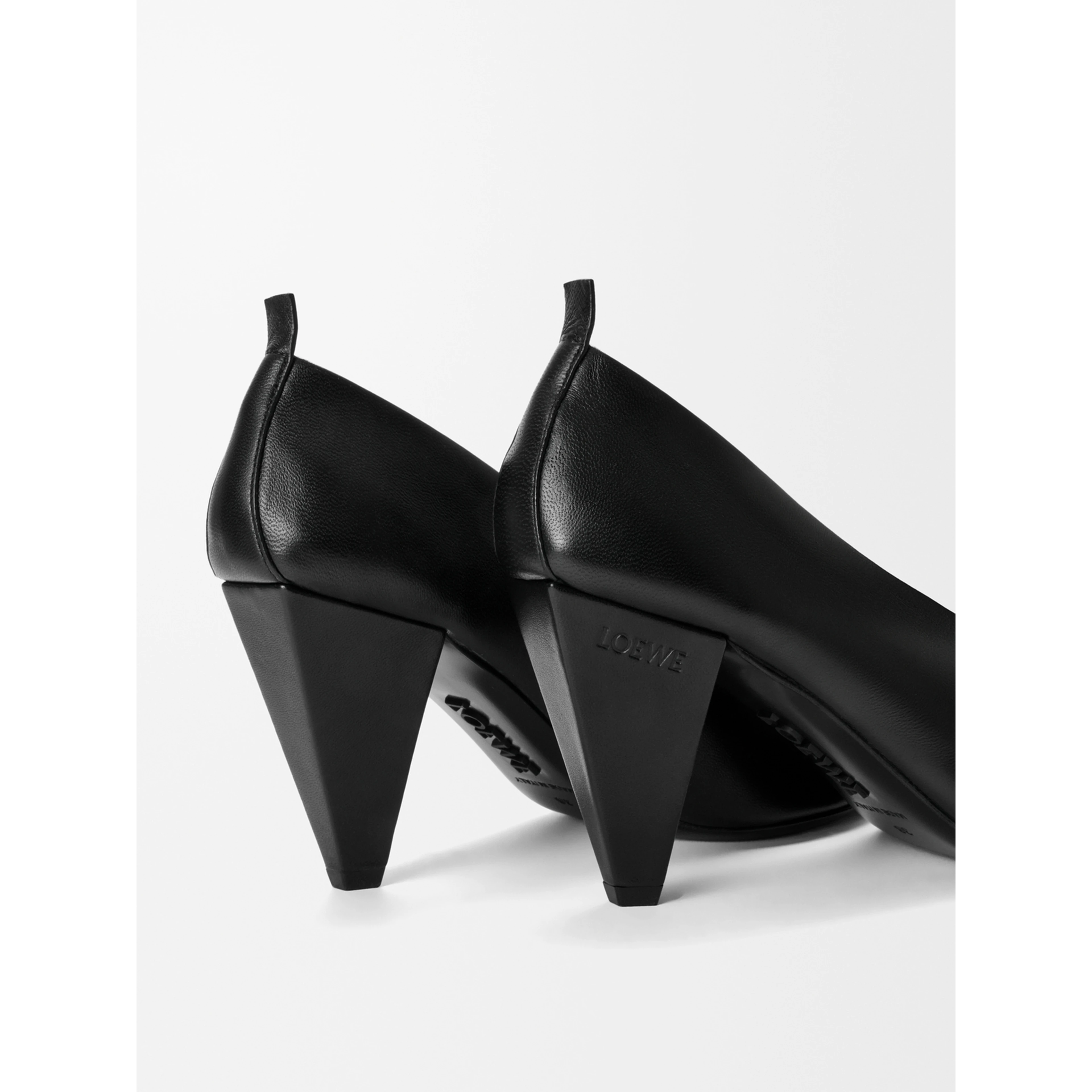 LOEWE shoes