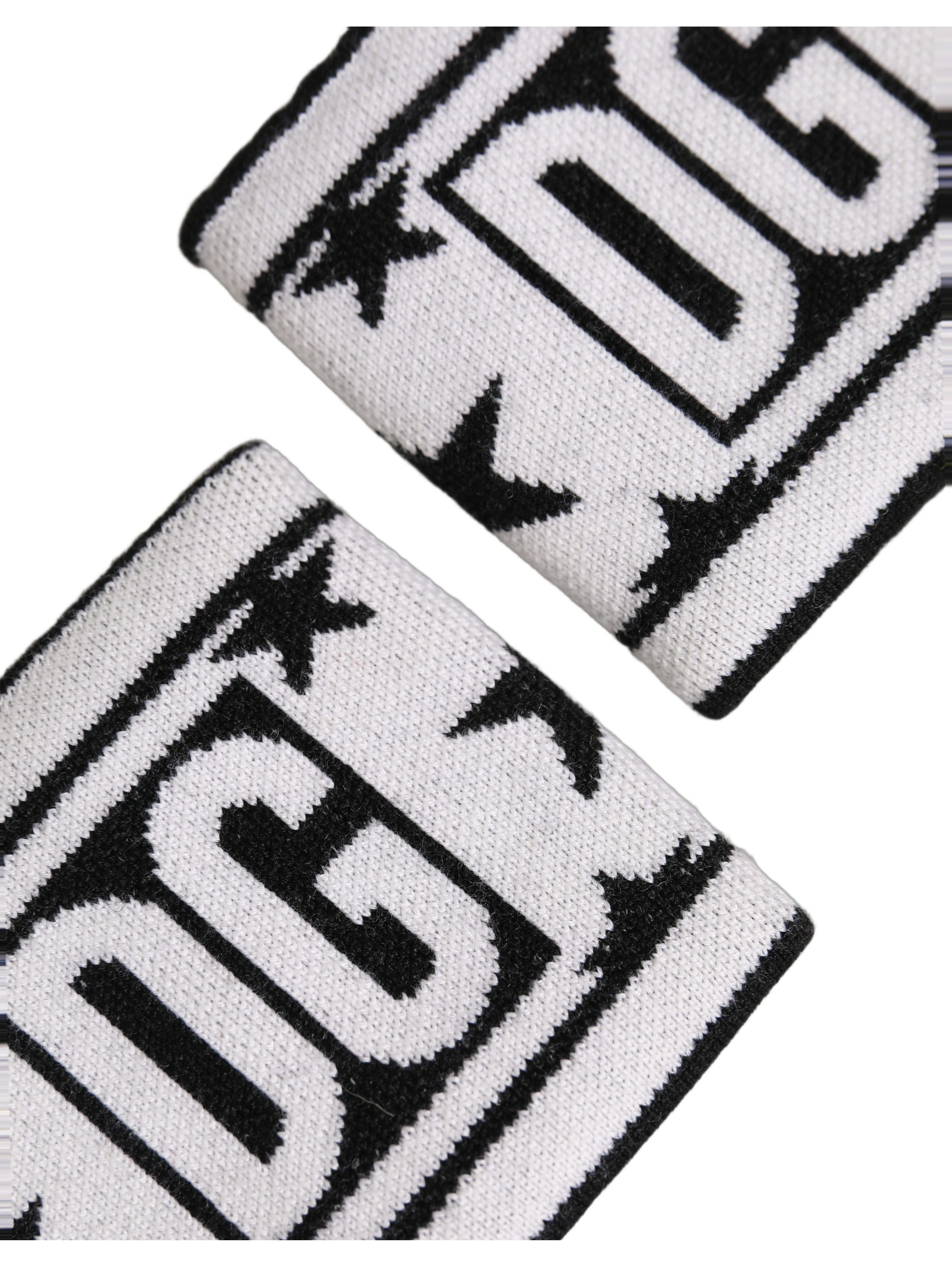 Men Set White Black Wool Logo #DGMILLENNIALS Wristband