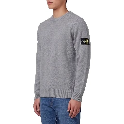 Grey crewneck sweater