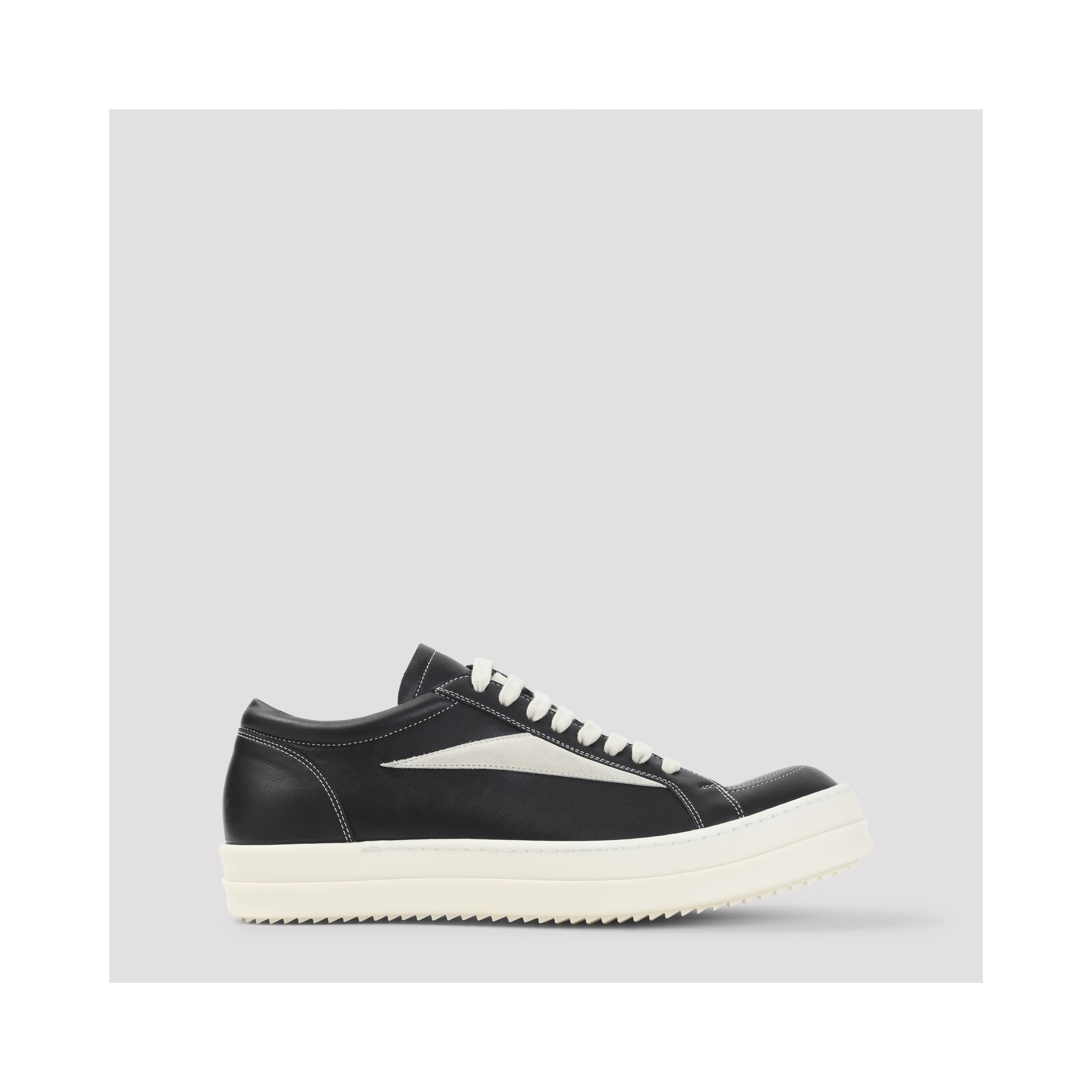 VINTAGE SNEAKS