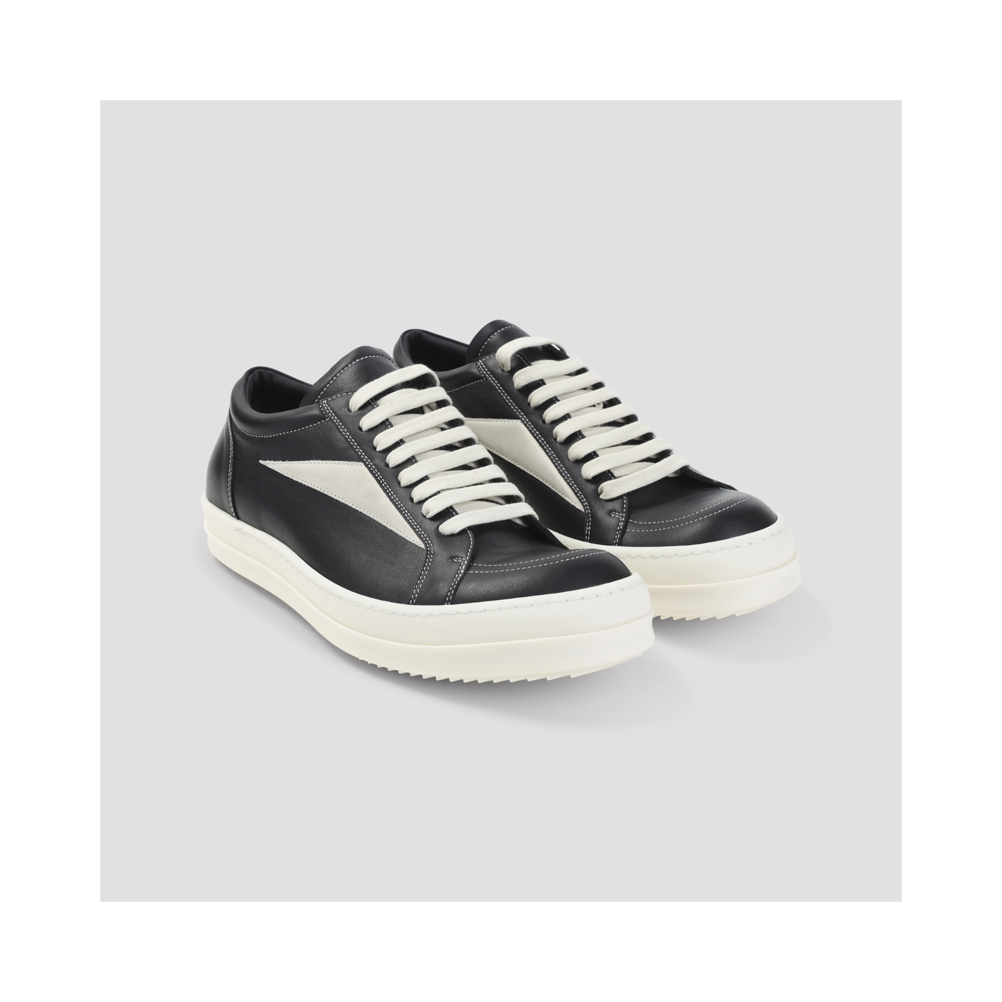 VINTAGE SNEAKS