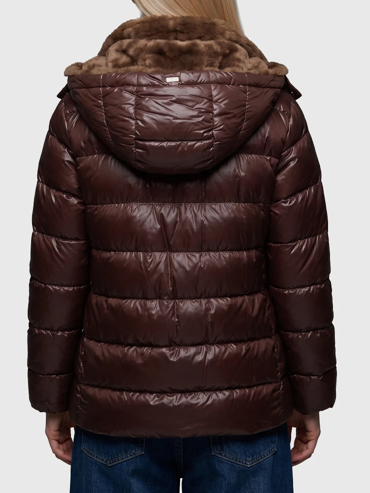Ultralight down jacket with faux fur alternative