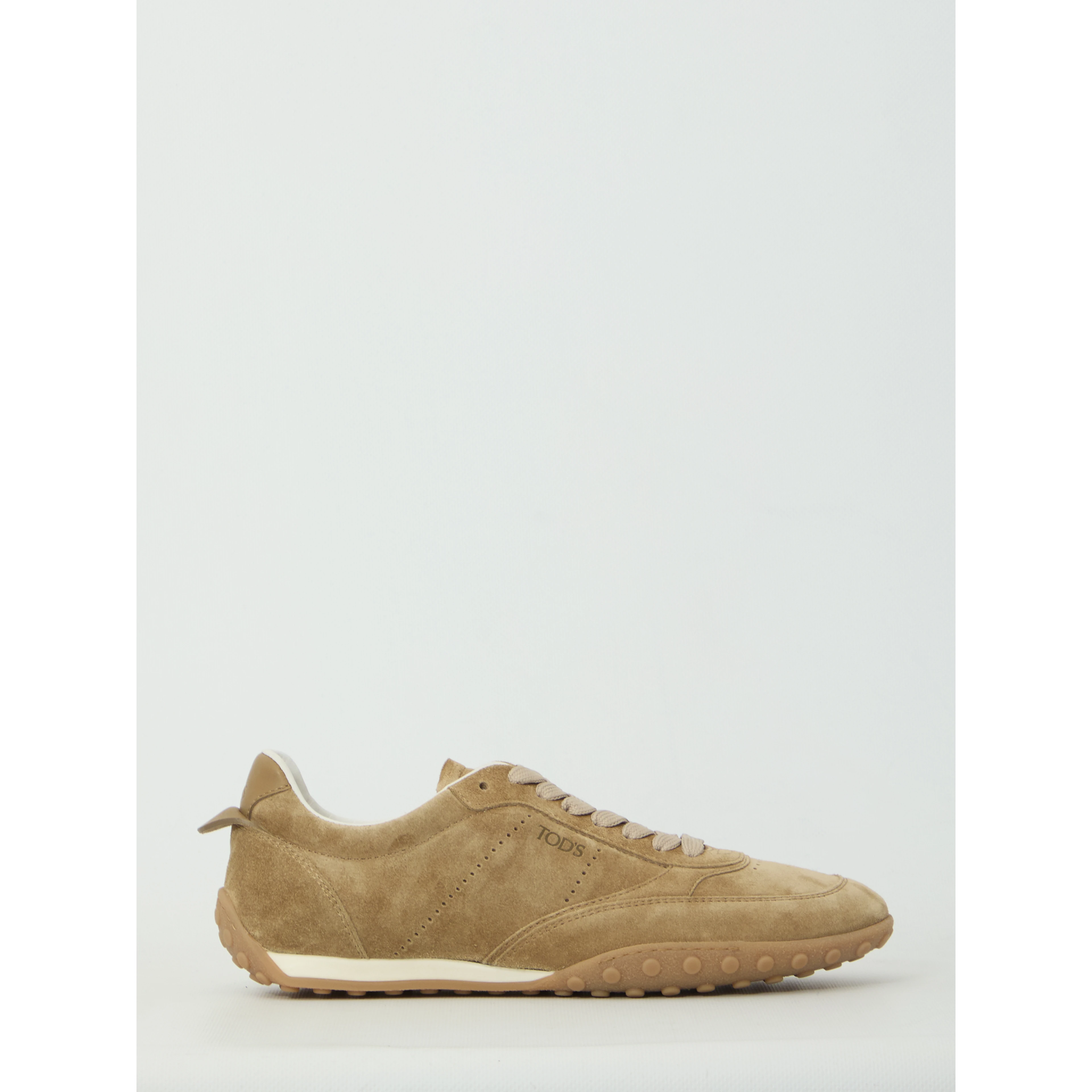 Cappuccino suede sneakers
