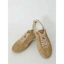 Cappuccino suede sneakers