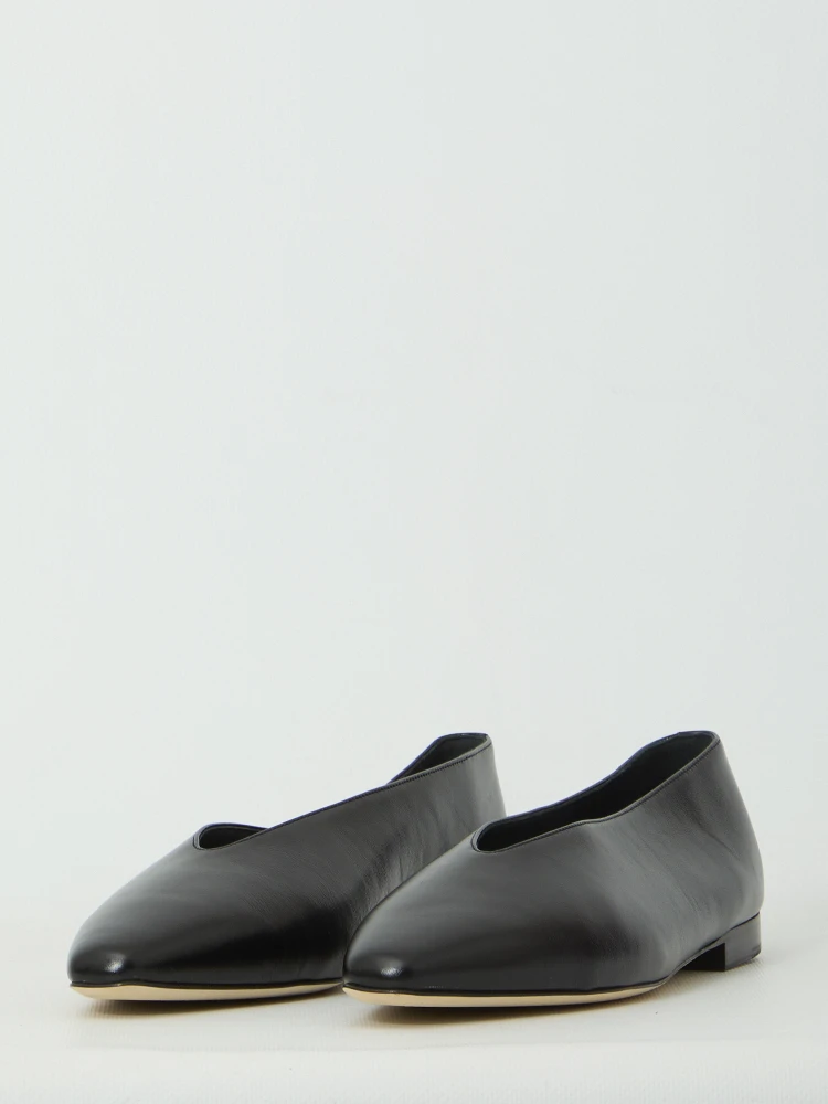 Margot Flat ballets alternative