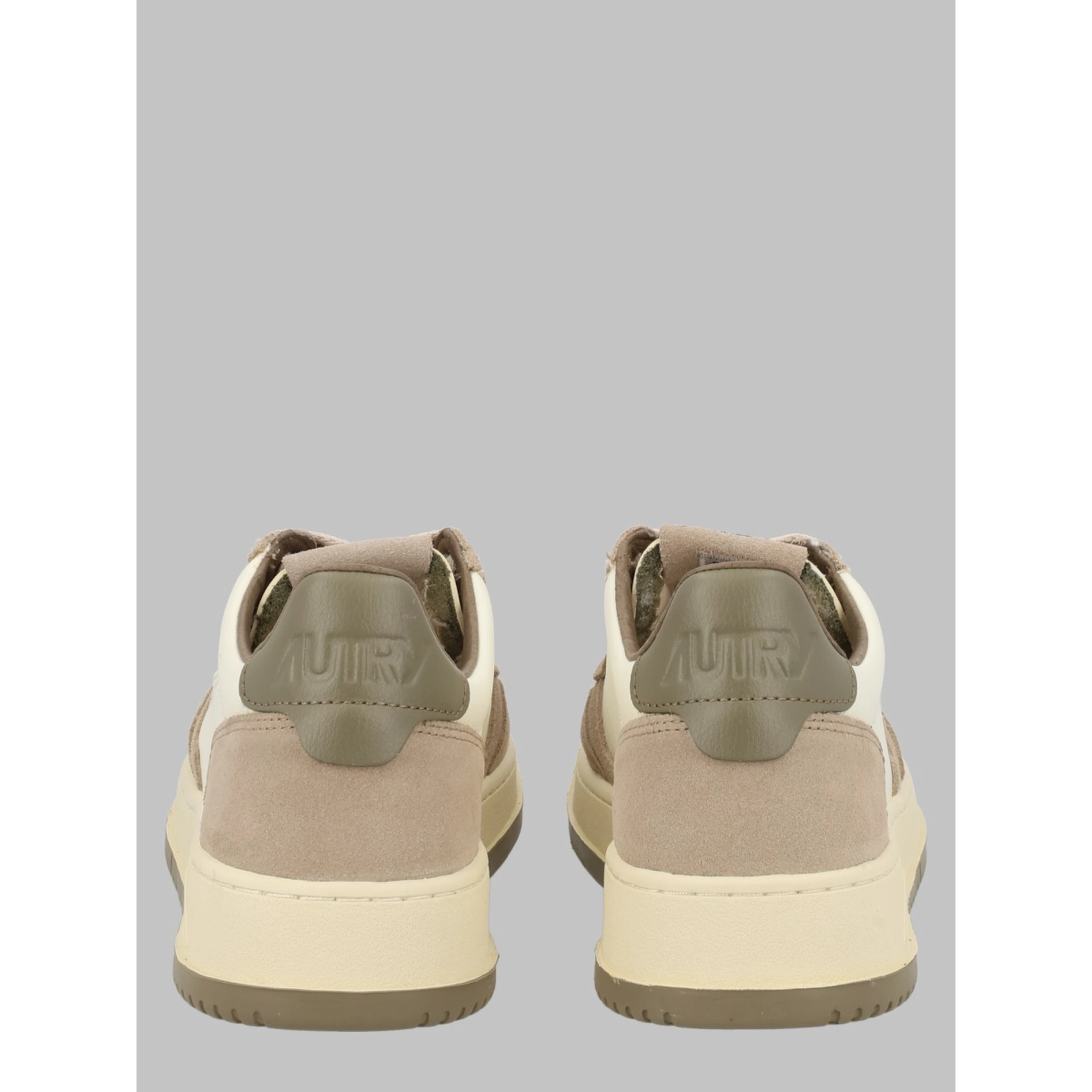 SNEAKER "MEDALIST LOW"