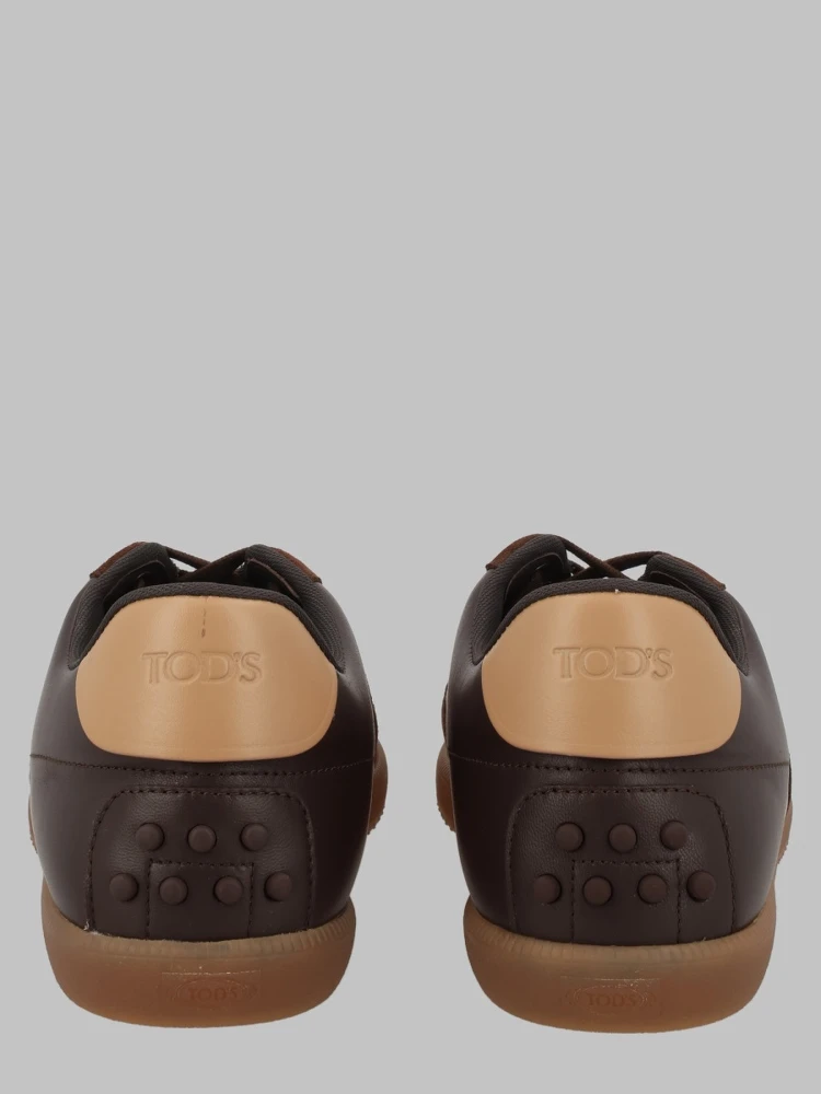 SNEAKER IN PELLE alternative