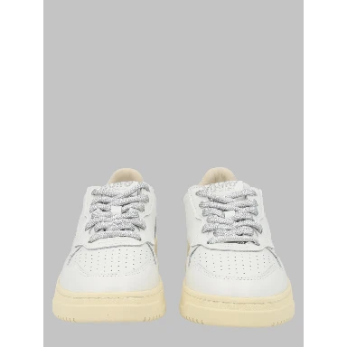 SNEAKER "MEDALIST LOW"