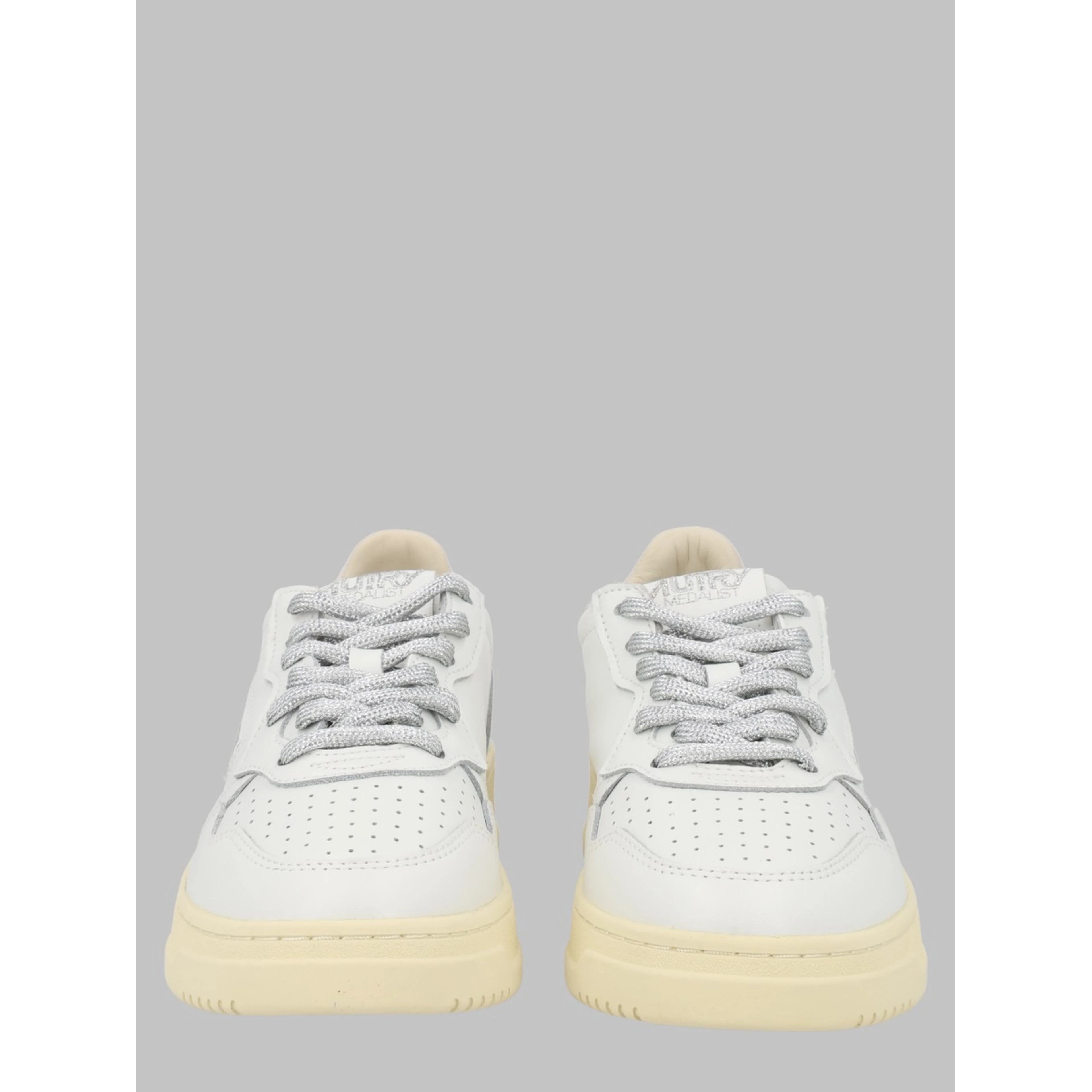 SNEAKER "MEDALIST LOW"
