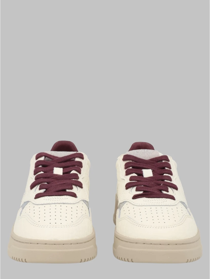 SNEAKER "MEDALIST LOW"
