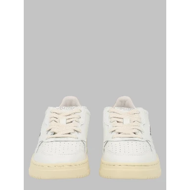 SNEAKER "MEDALIST LOW"