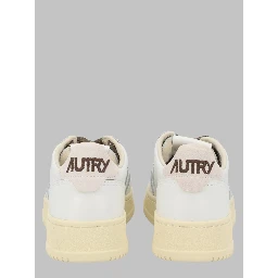 SNEAKER "MEDALIST LOW"