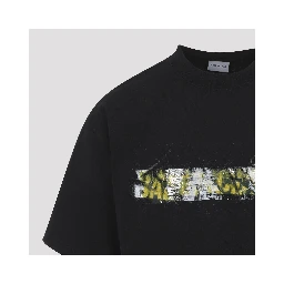 MEDIUM FIT TSHIRT