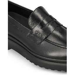 TOD''S Flat shoes Black