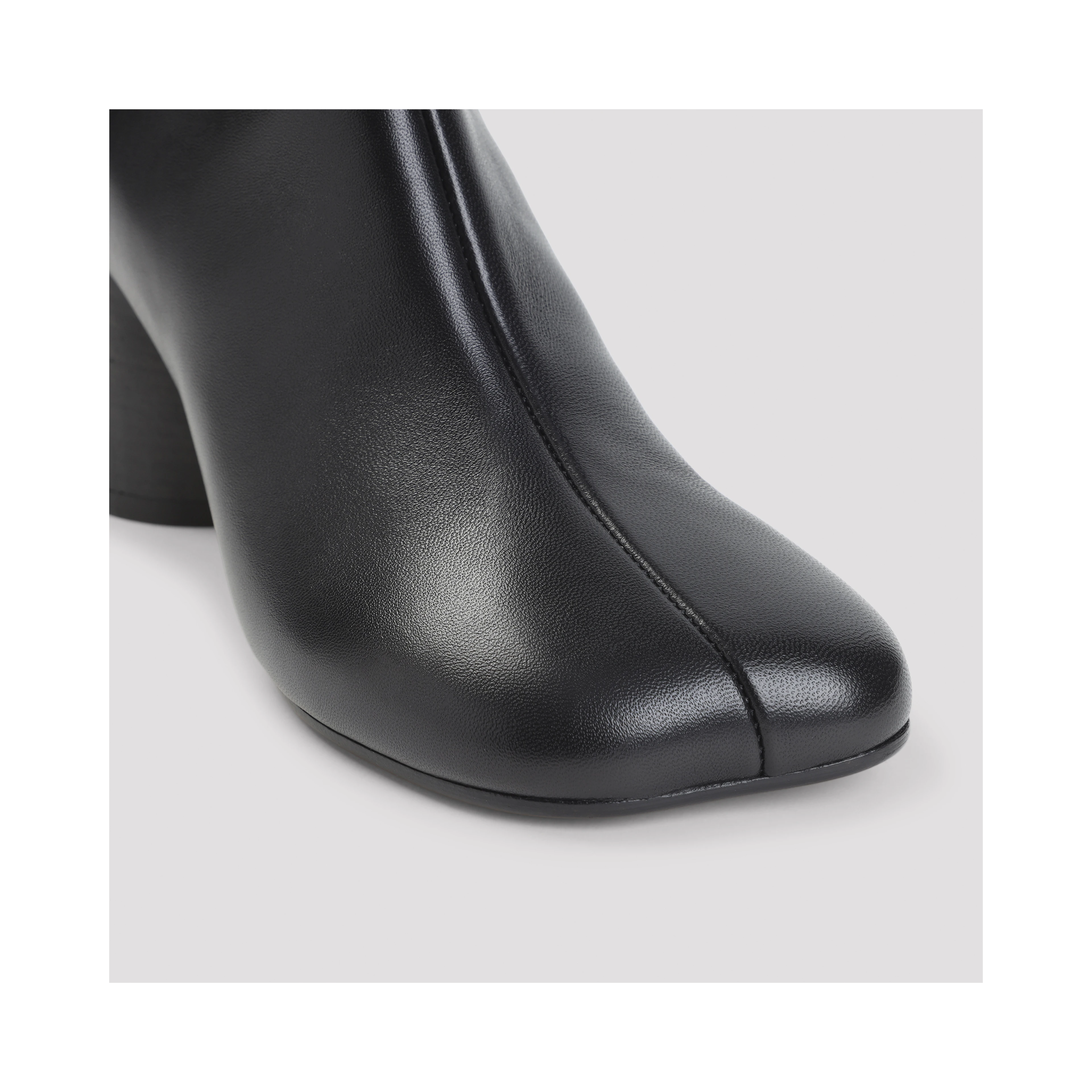 ANKLE BOOT