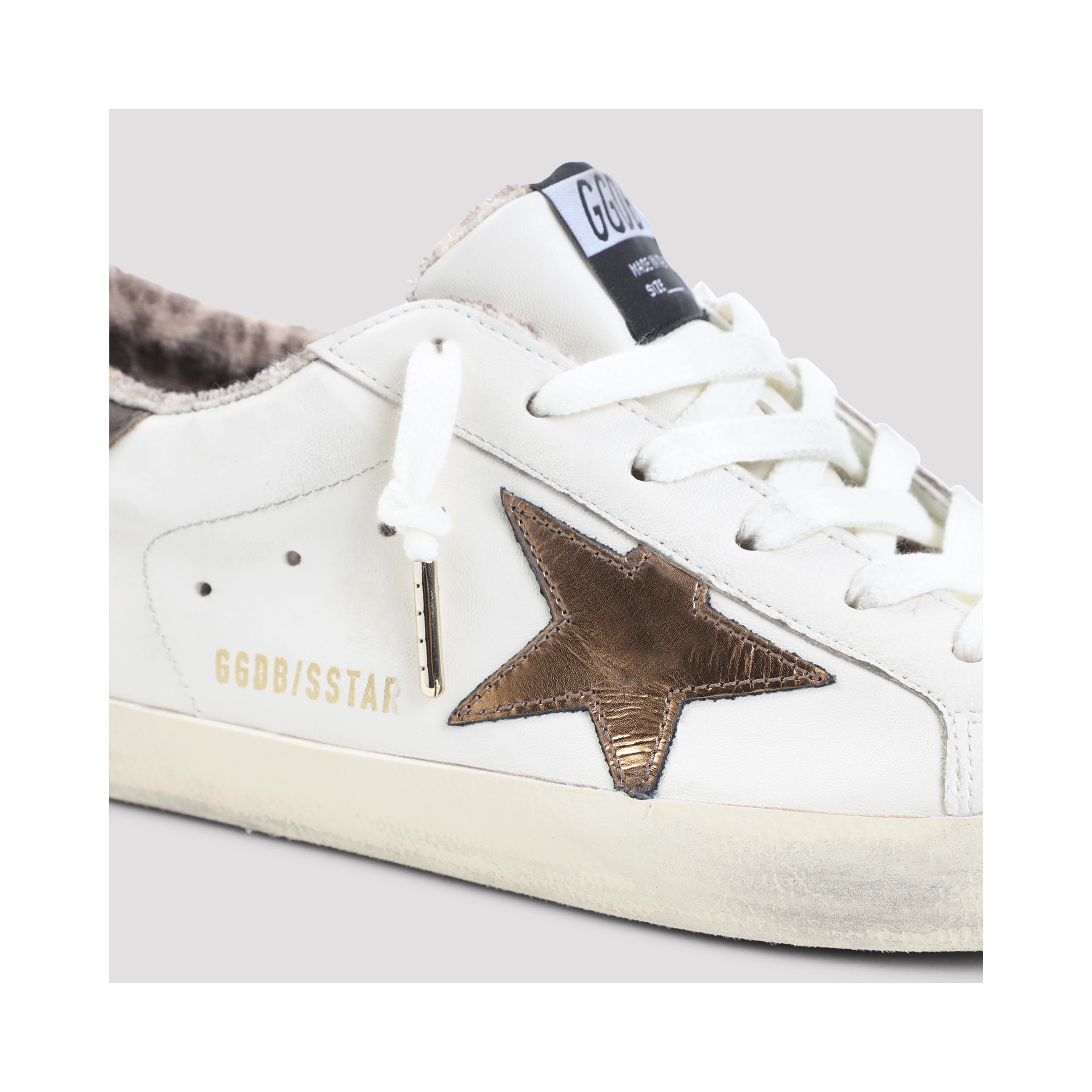 SUPERSTAR