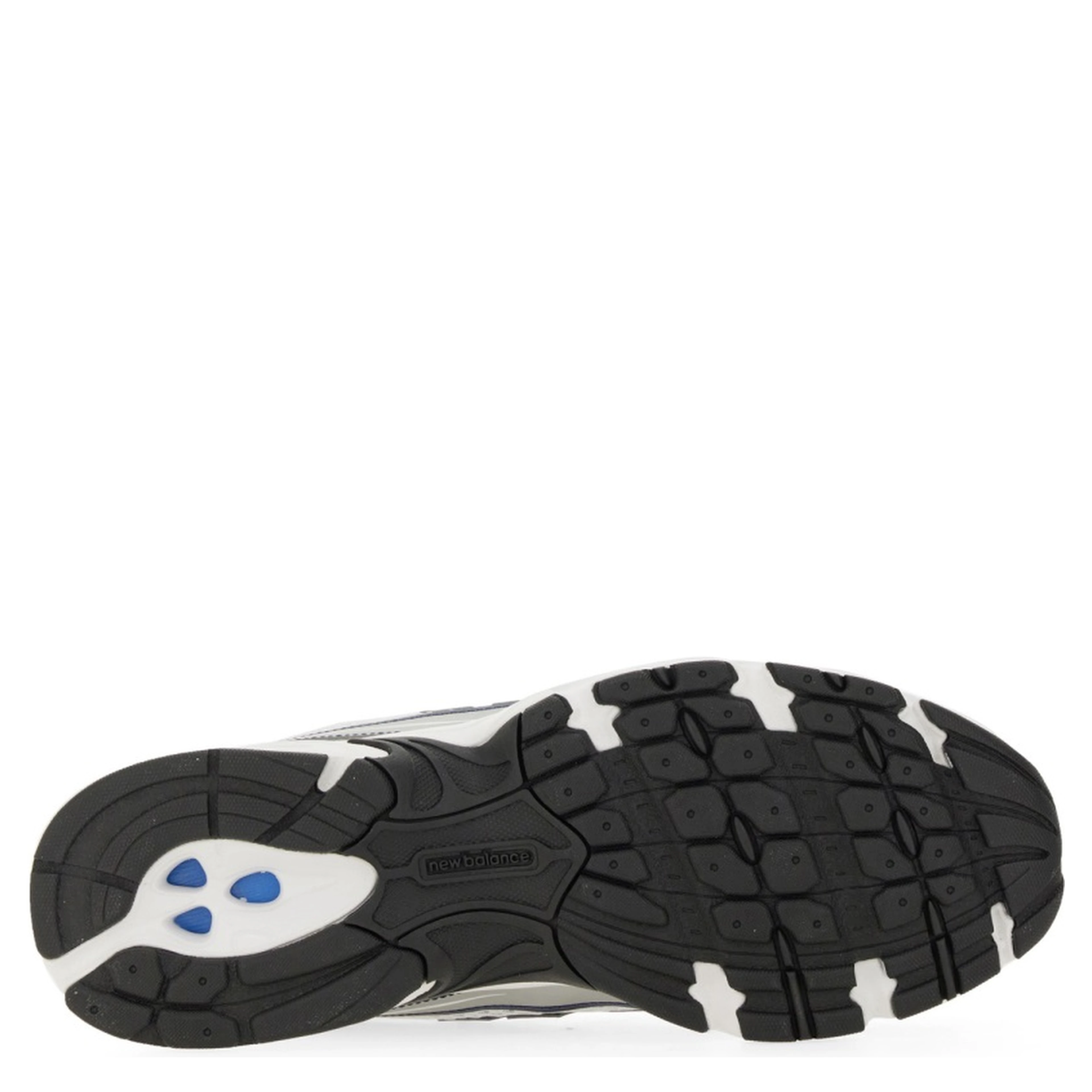 SNEAKER "U740"