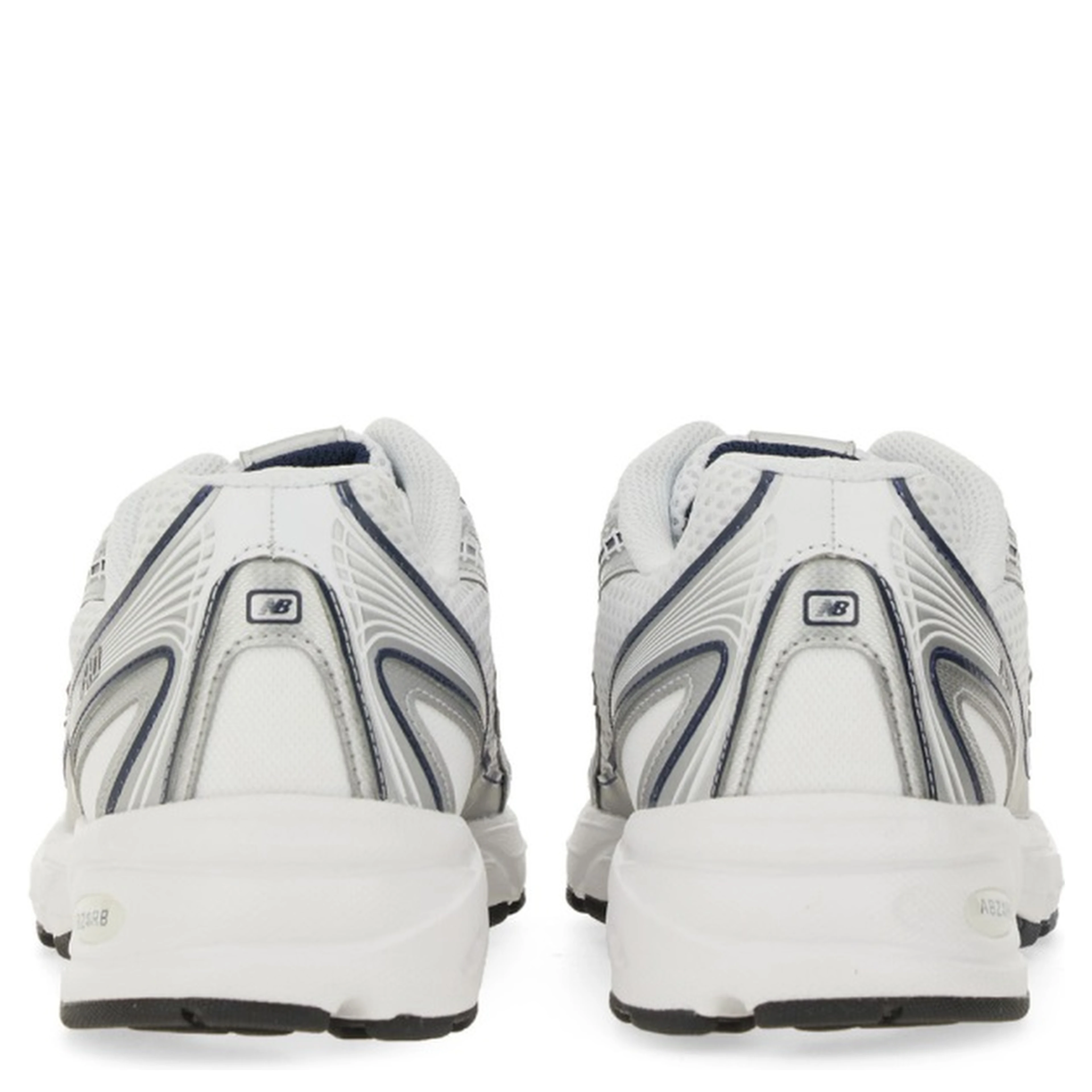 SNEAKER "U740"