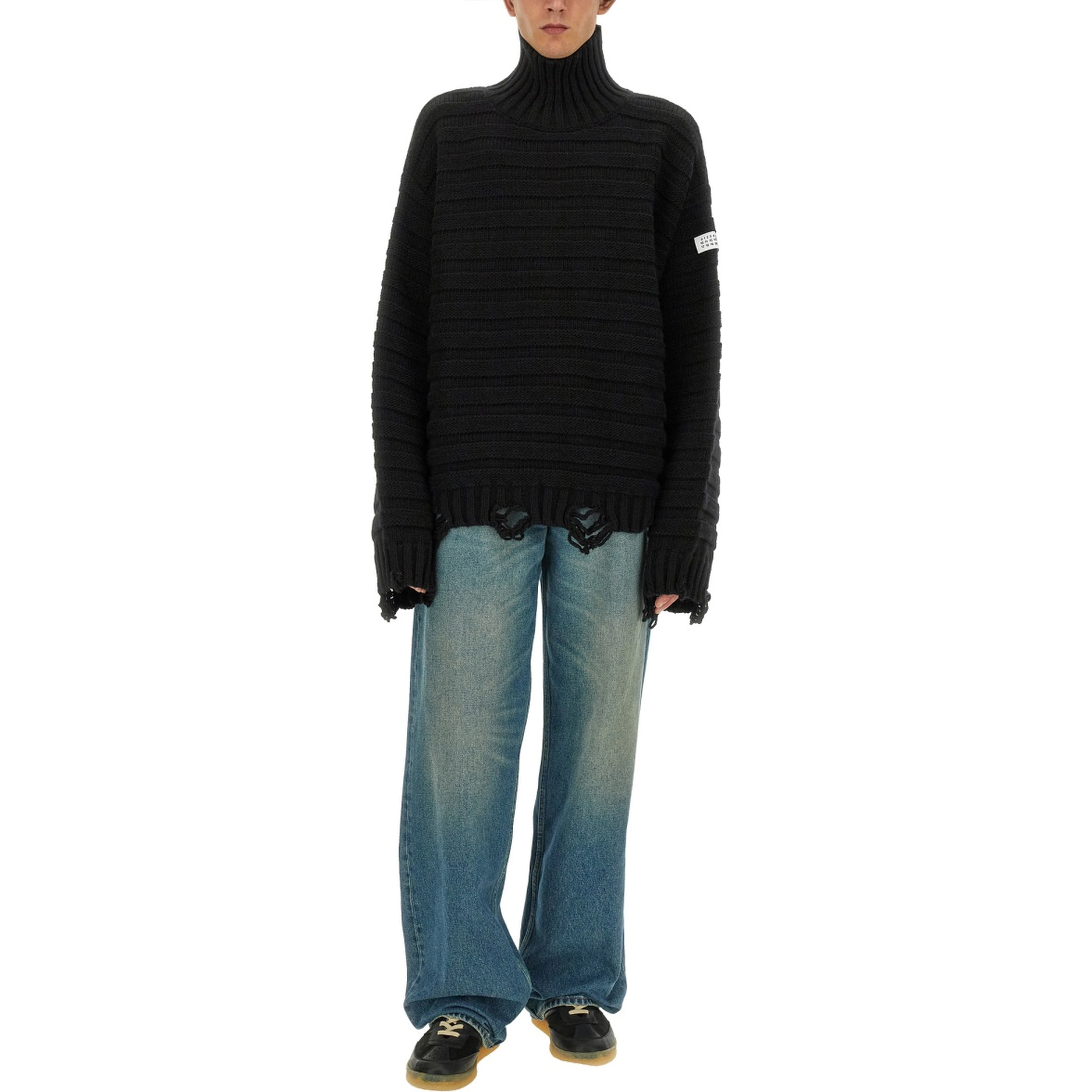 TURTLENECK SWEATER
