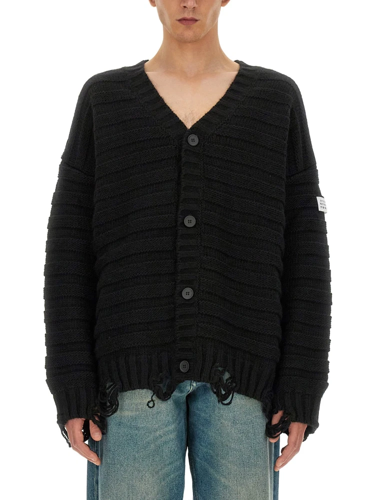 CARDIGAN CON SCOLLO A V
