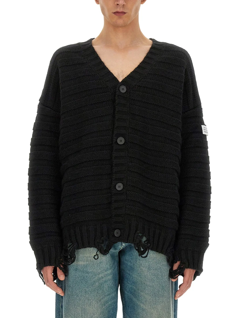 CARDIGAN CON SCOLLO A V