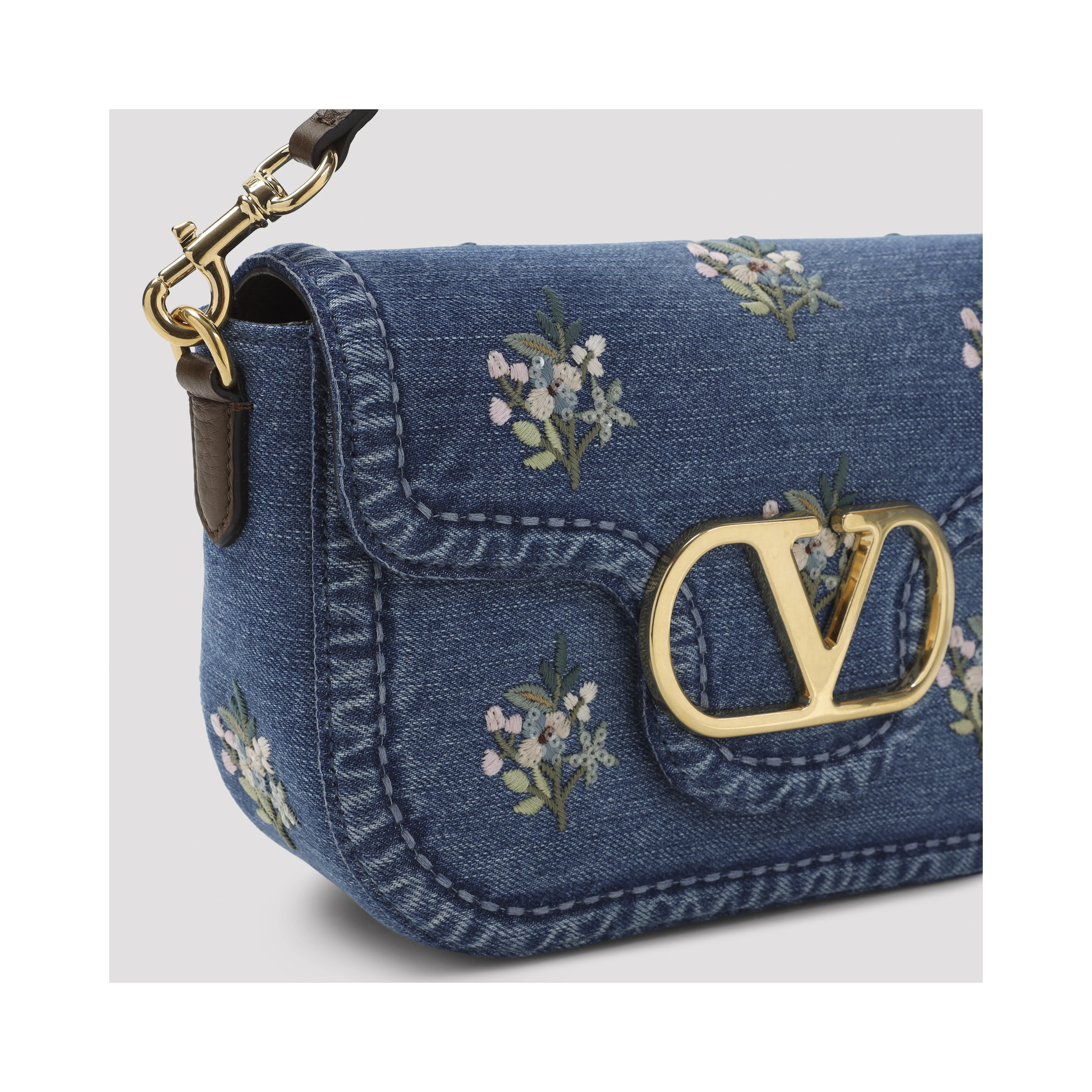 Valentino Garavani Shoulder Bag