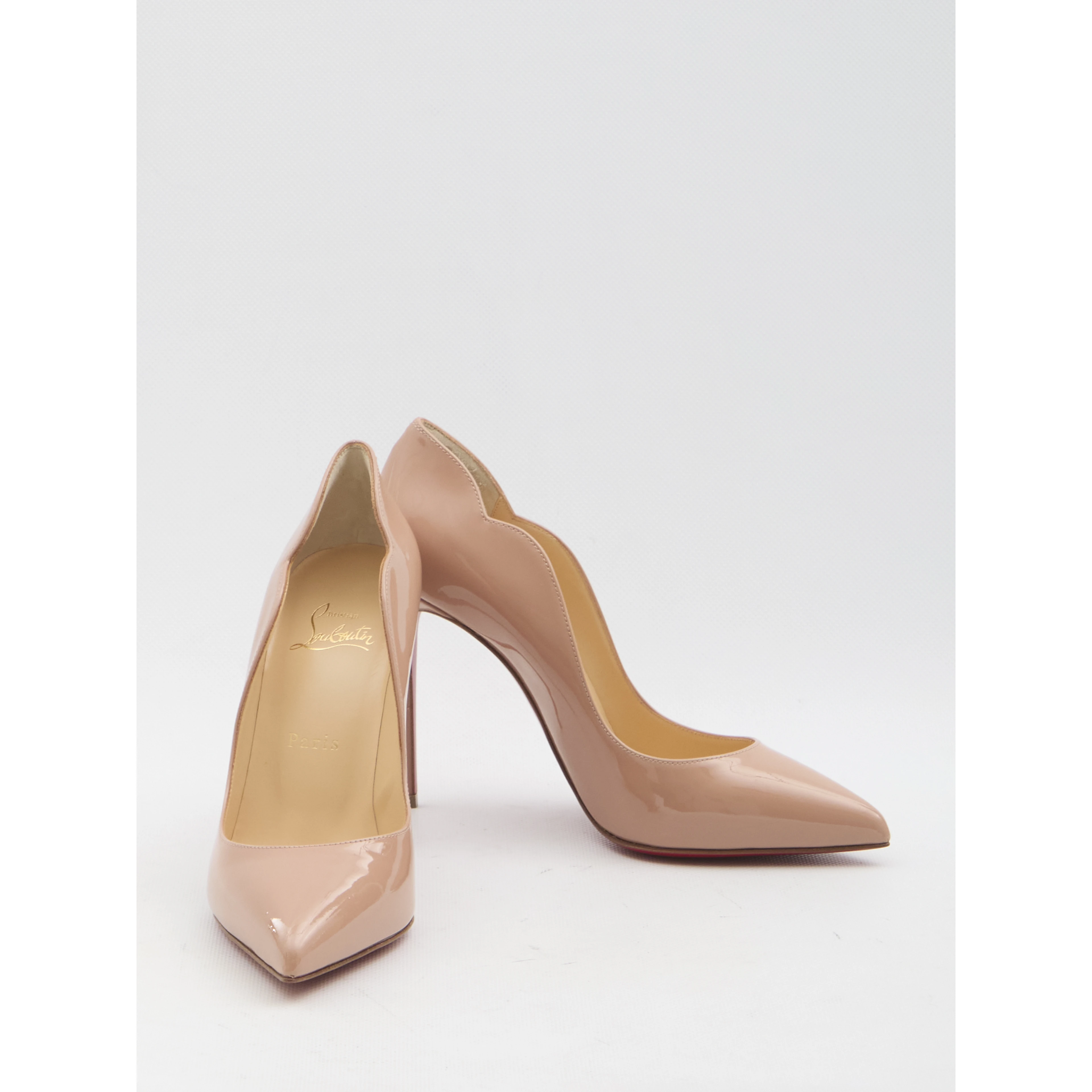 Hot Chick 100 pumps