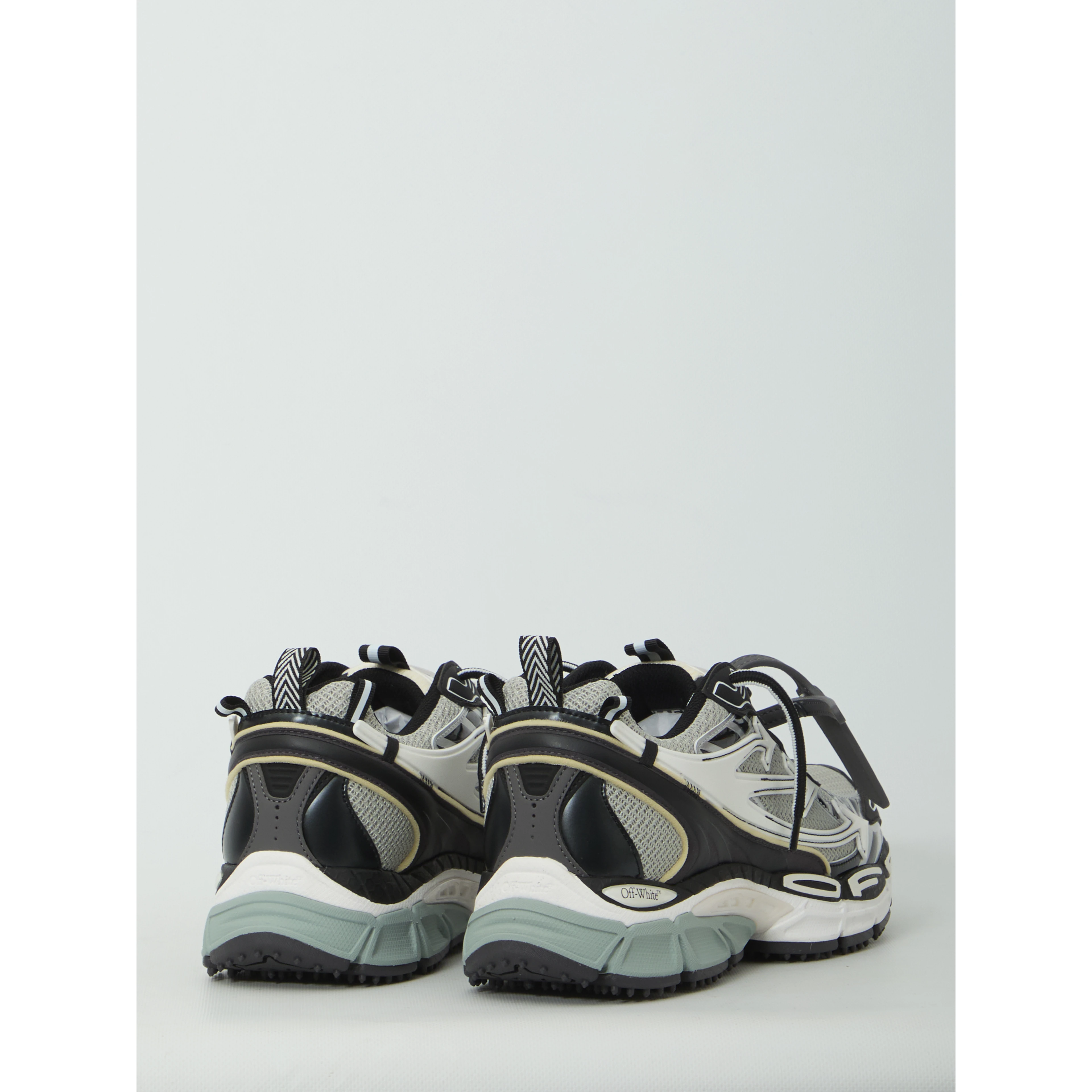 Be Right Back sneakers