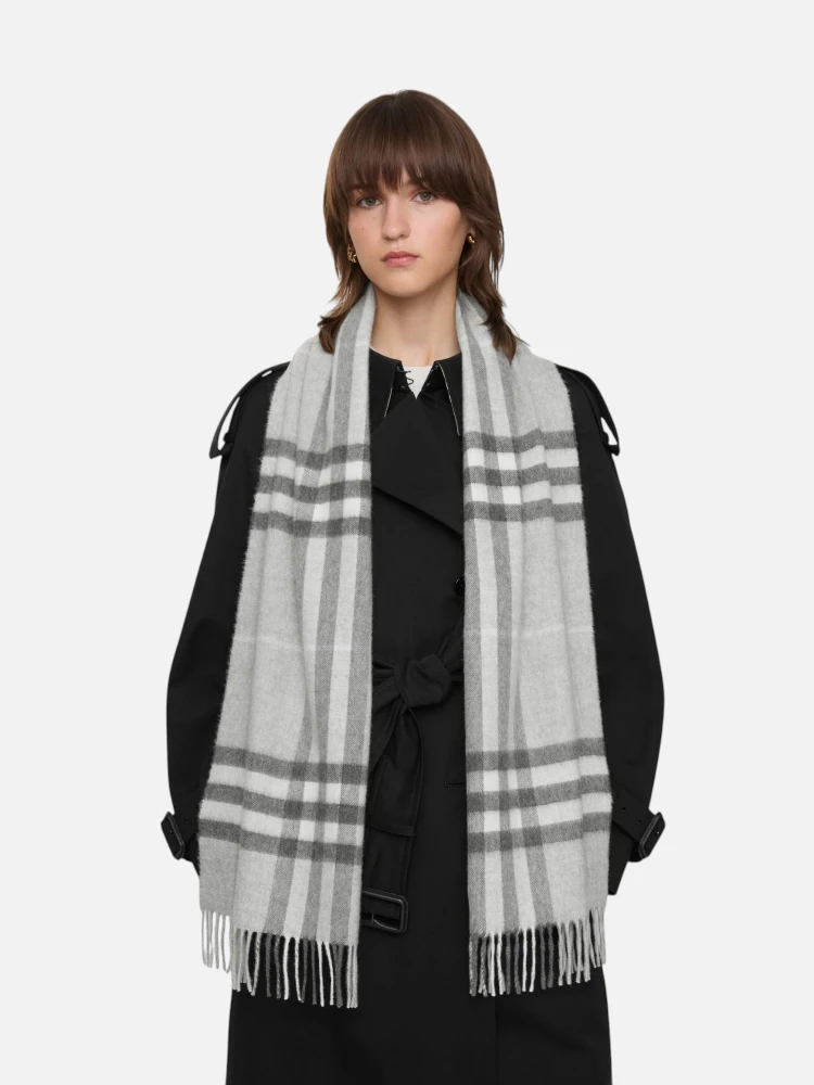 BURBERRY scarf alternative