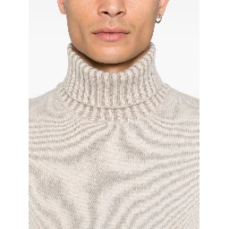 VENGERA Sweaters