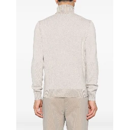 VENGERA Sweaters