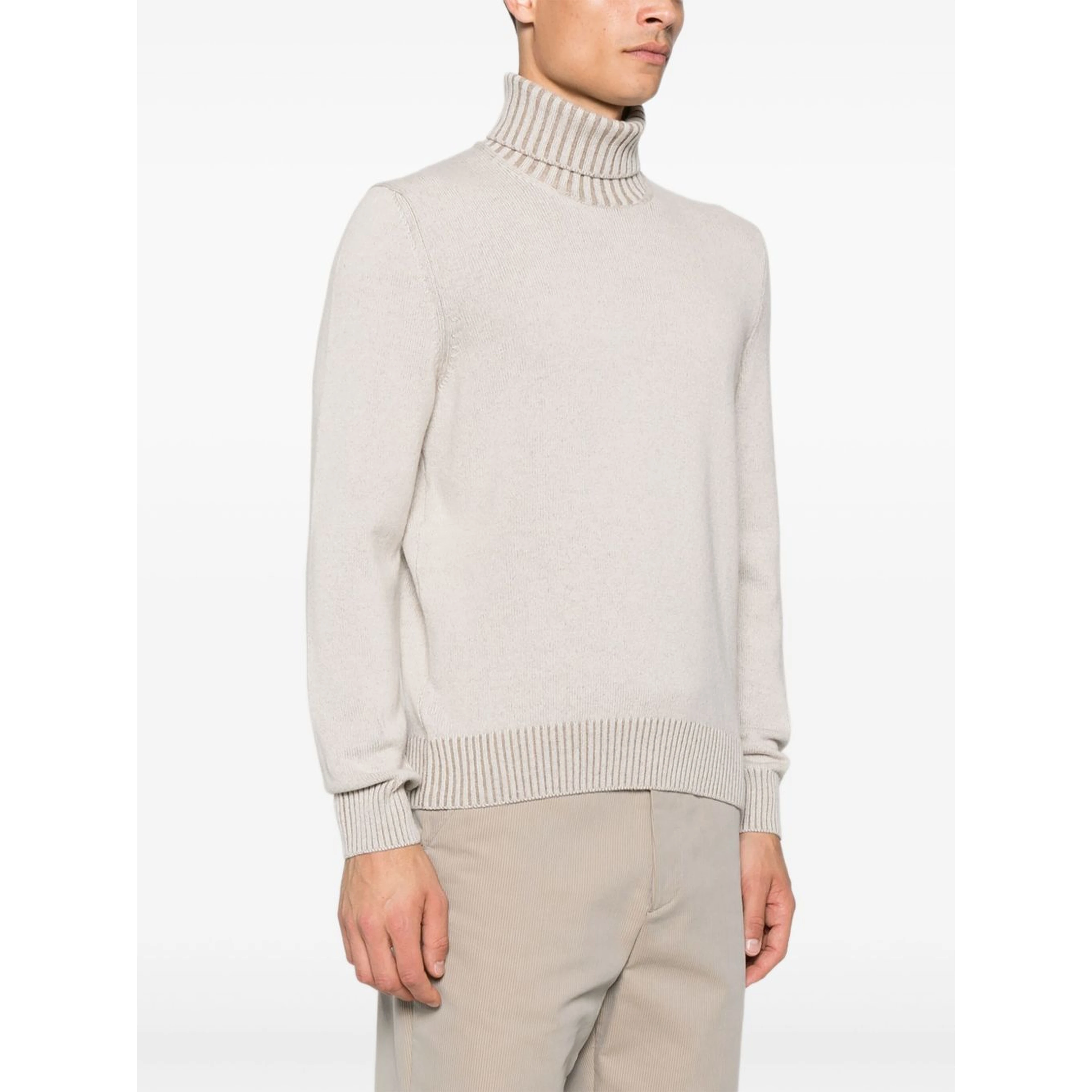 VENGERA Sweaters