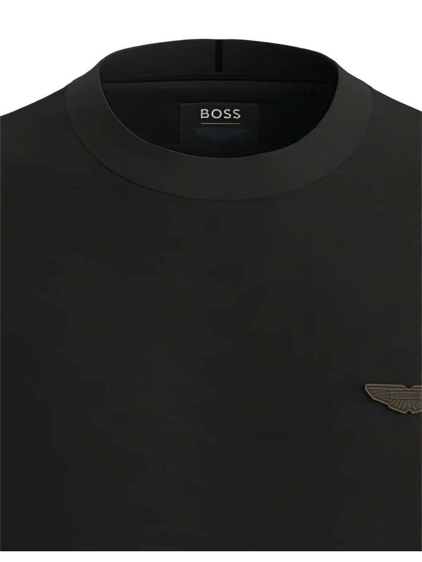تيشيرتات وبولو من ماركة BOSS