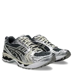 Asics Sneakers