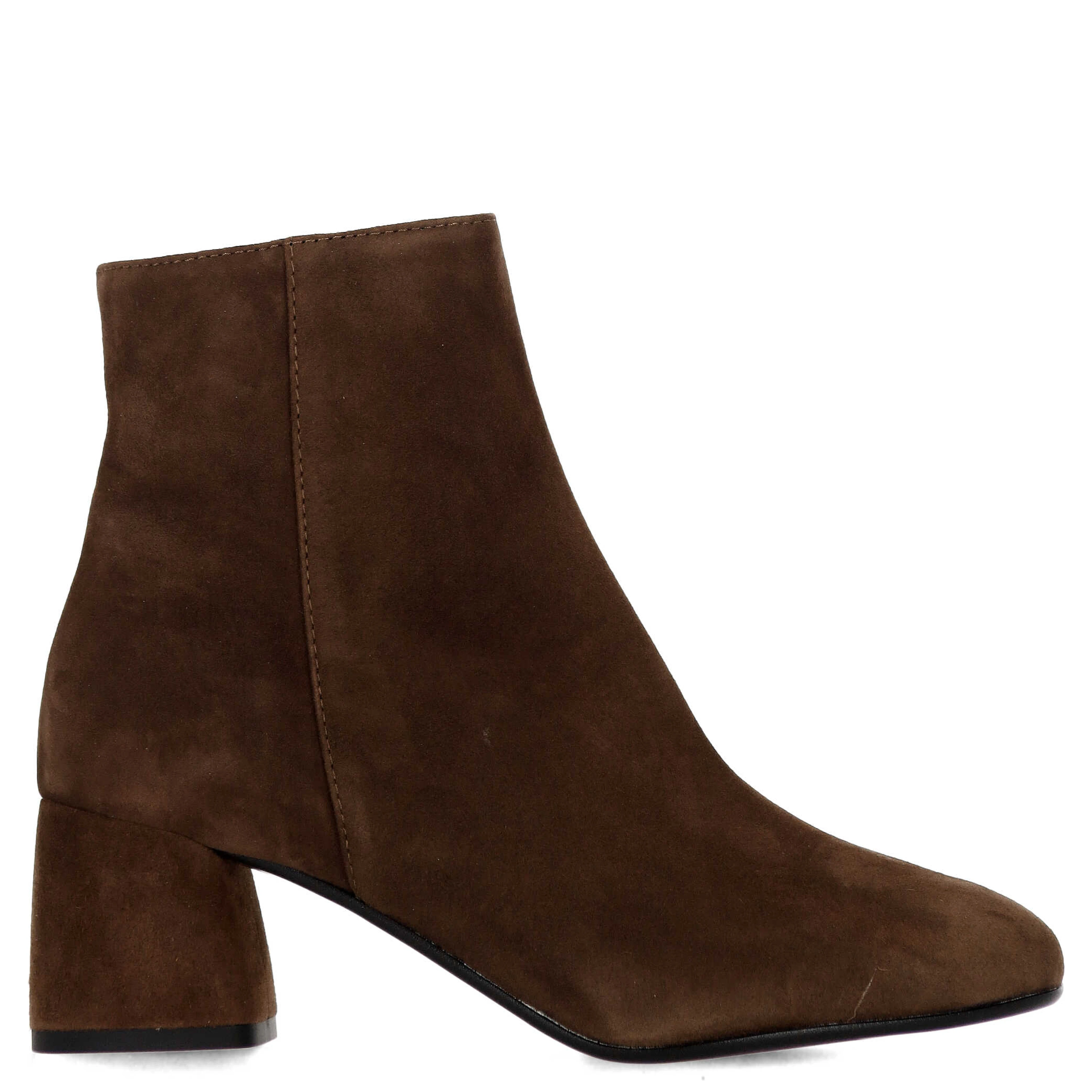 Status Boots
