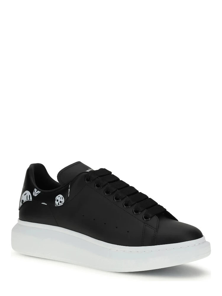 Alexander McQueen Sneakers Black and white alternative