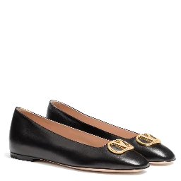 Valentino Garavani Flat shoes Black