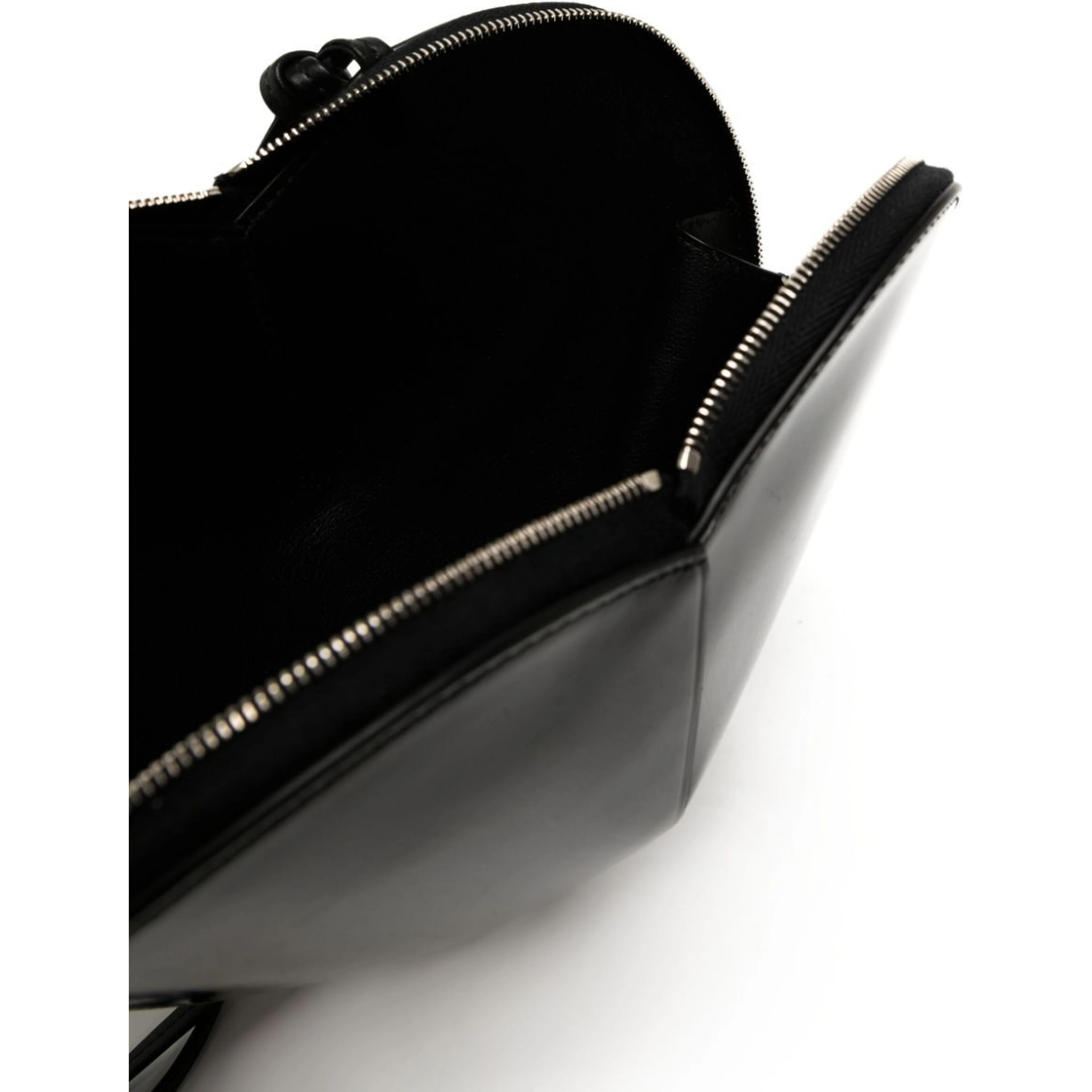 Alaia Bags.. Black