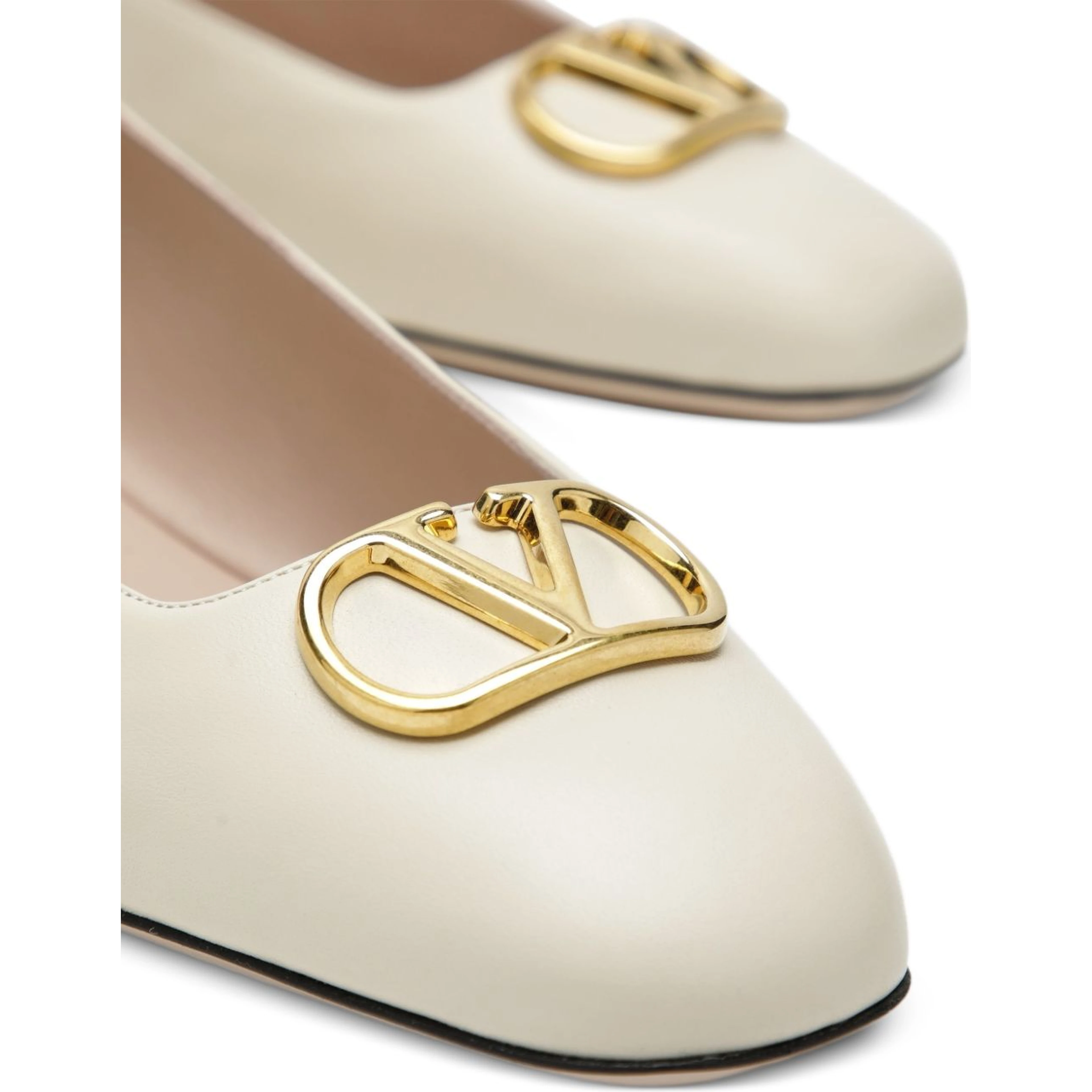 Valentino Garavani Flat shoes