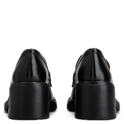 Tod's Flat shoes