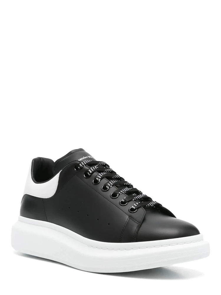 Alexander McQueen Sneakers Black and white alternative