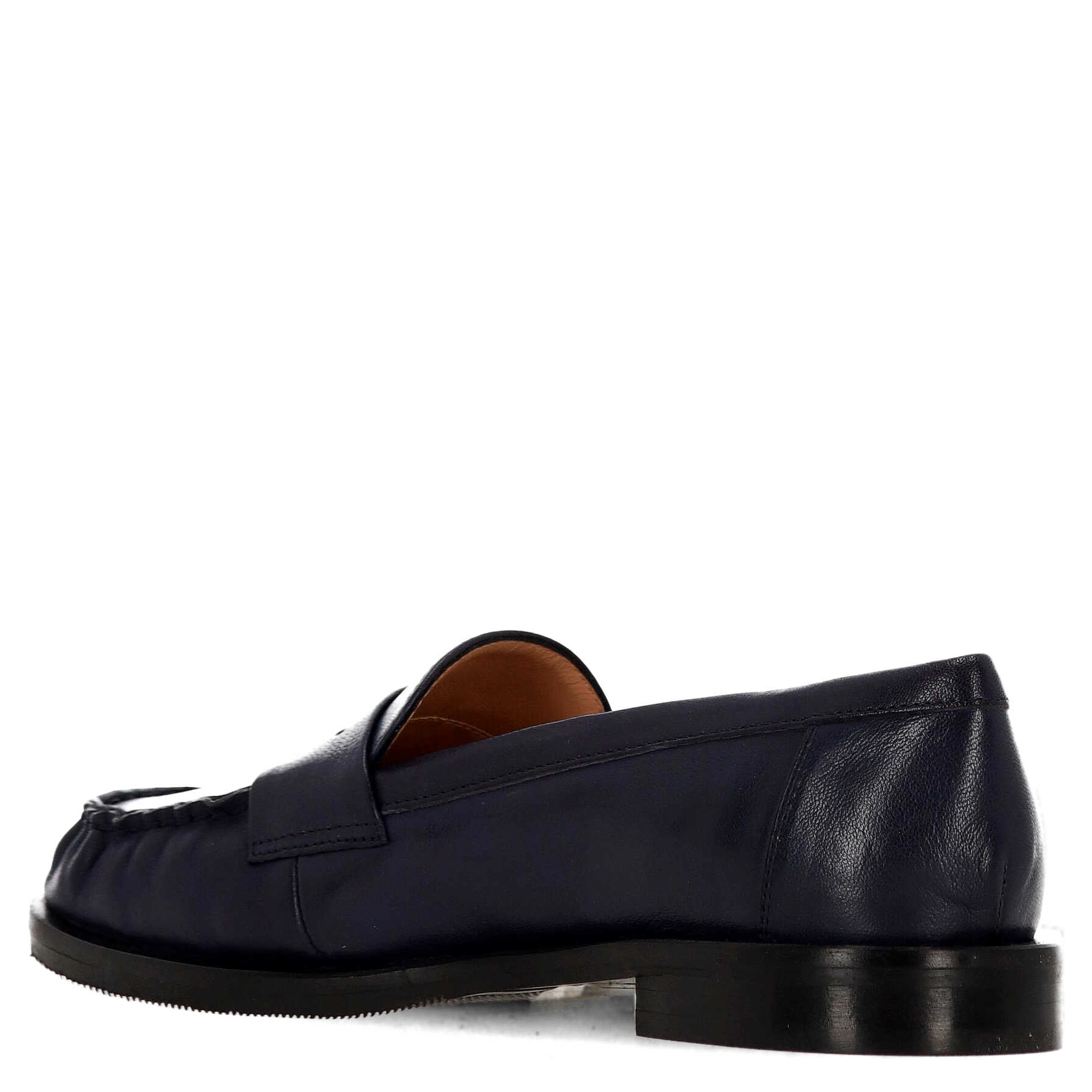 Status Flat shoes