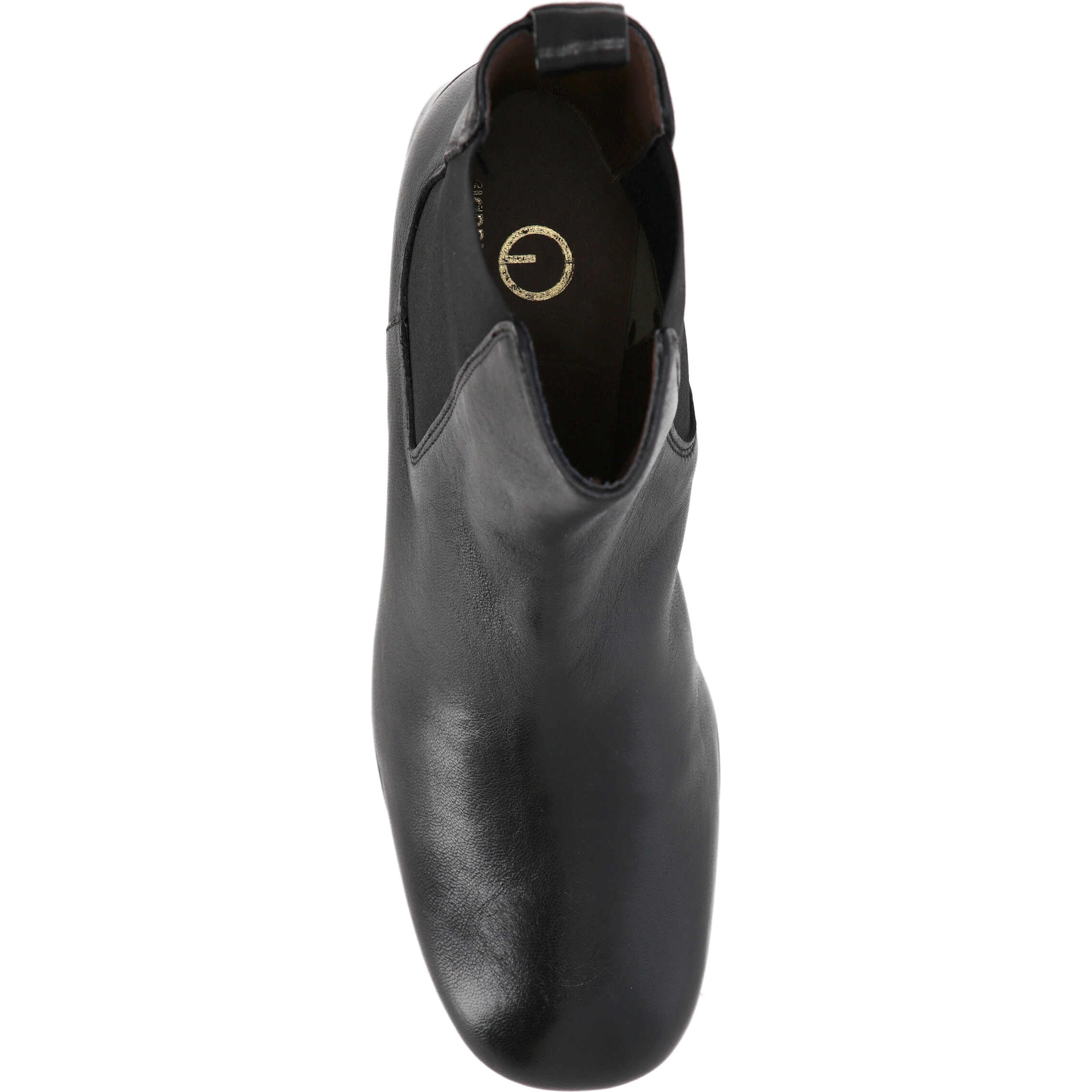 Status Boots