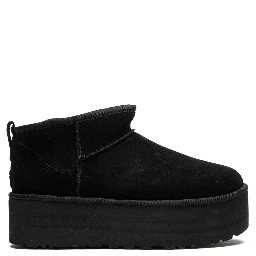أحذية UGG سوداء