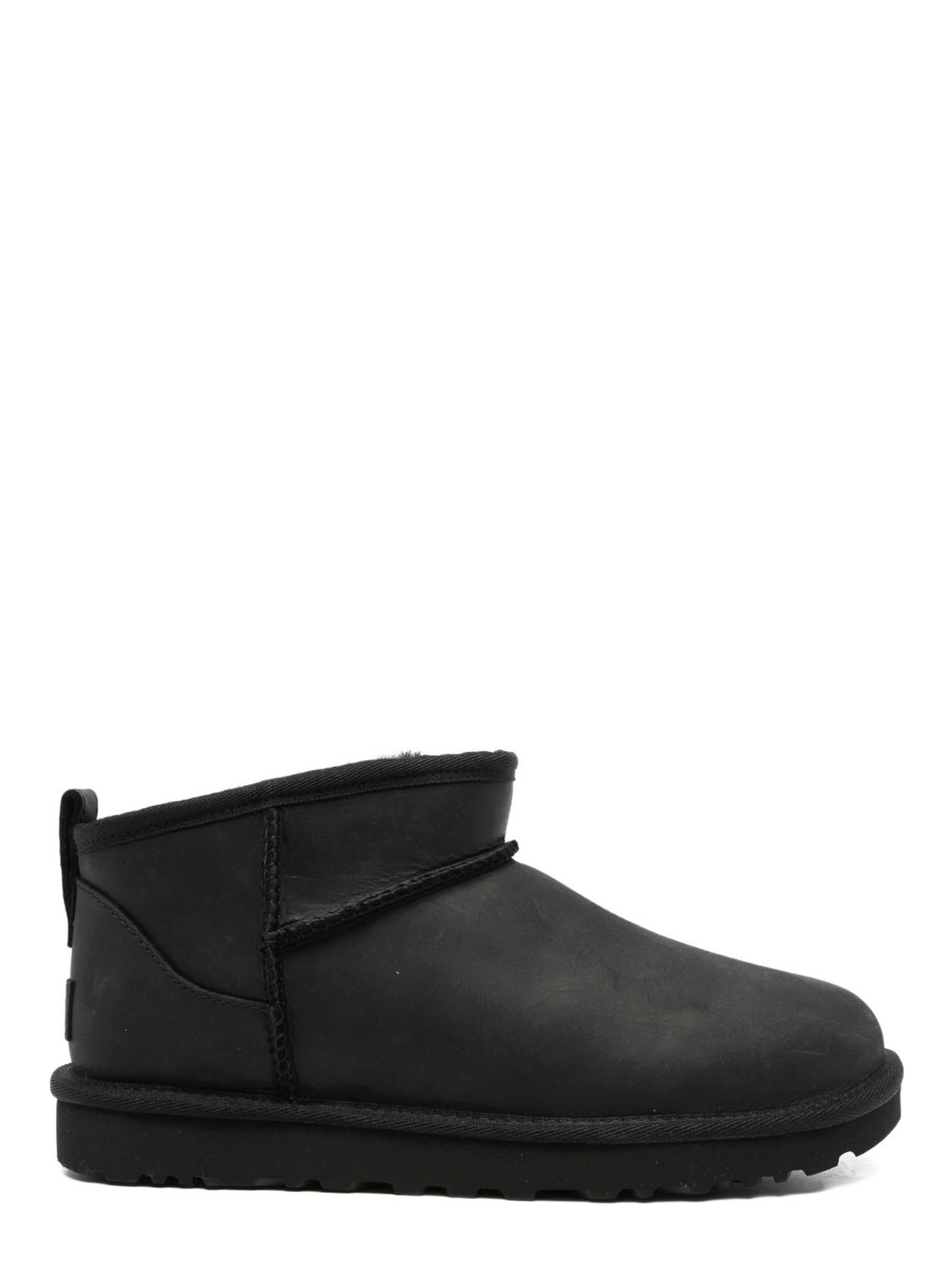 UGG Boots Black