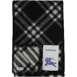 Burberry Scarfs Black