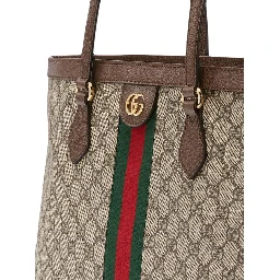 Gucci Bags.. Beige