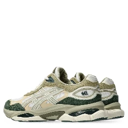 Asics Sneakers